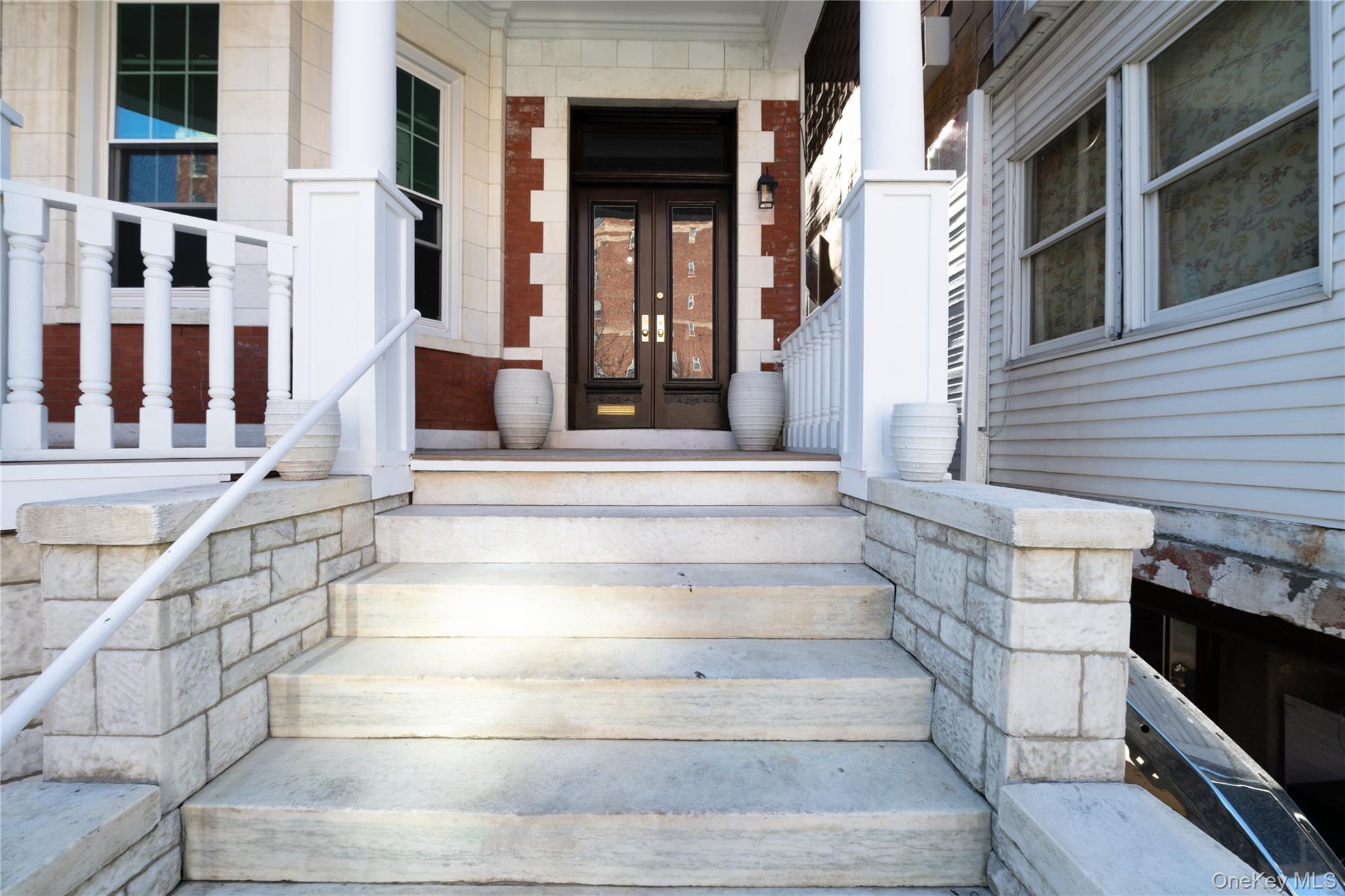 330 E 198th Street, Bronx, NY 10458