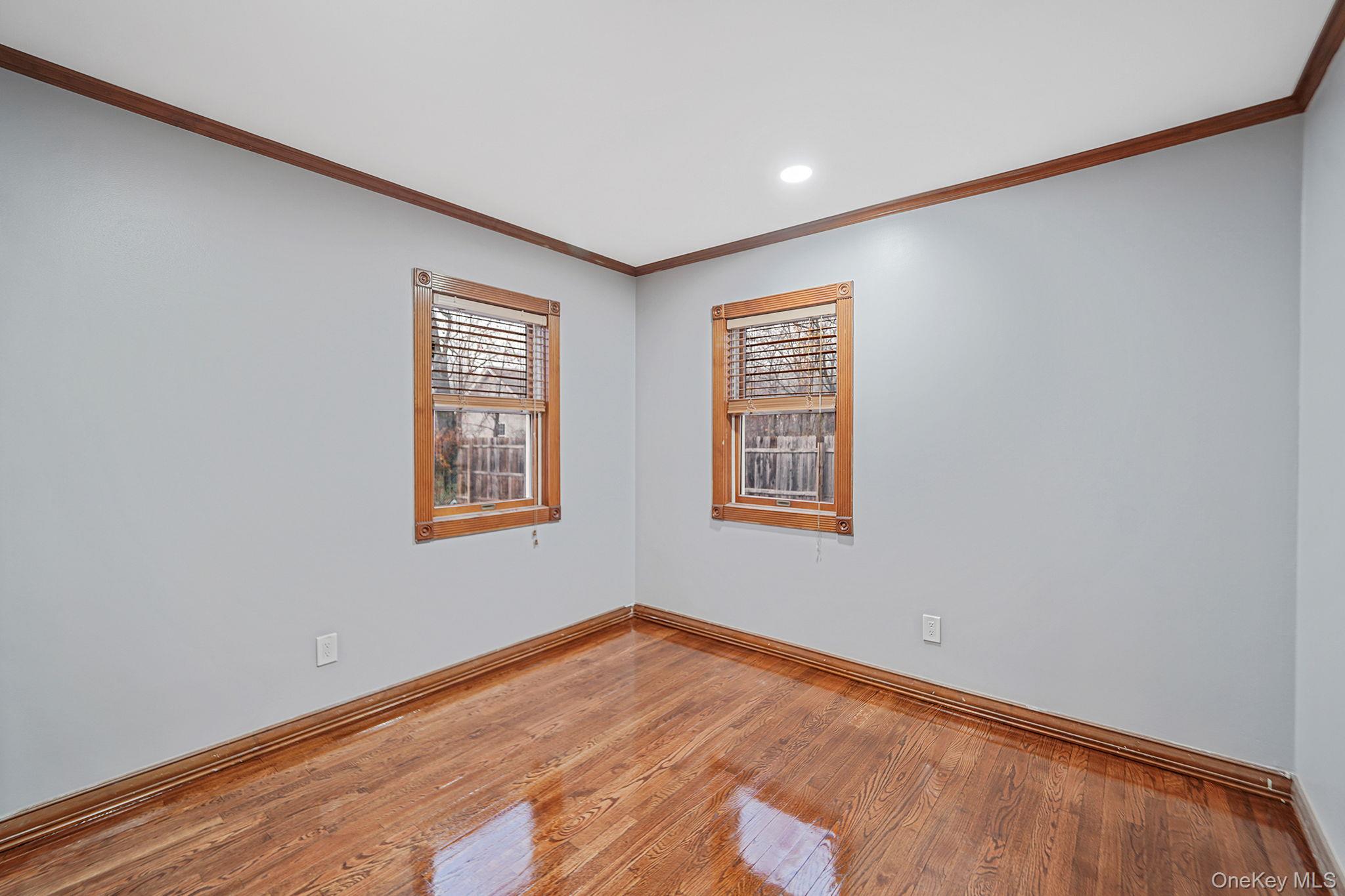 1 Holbrook Street, Bay Shore, NY 11706