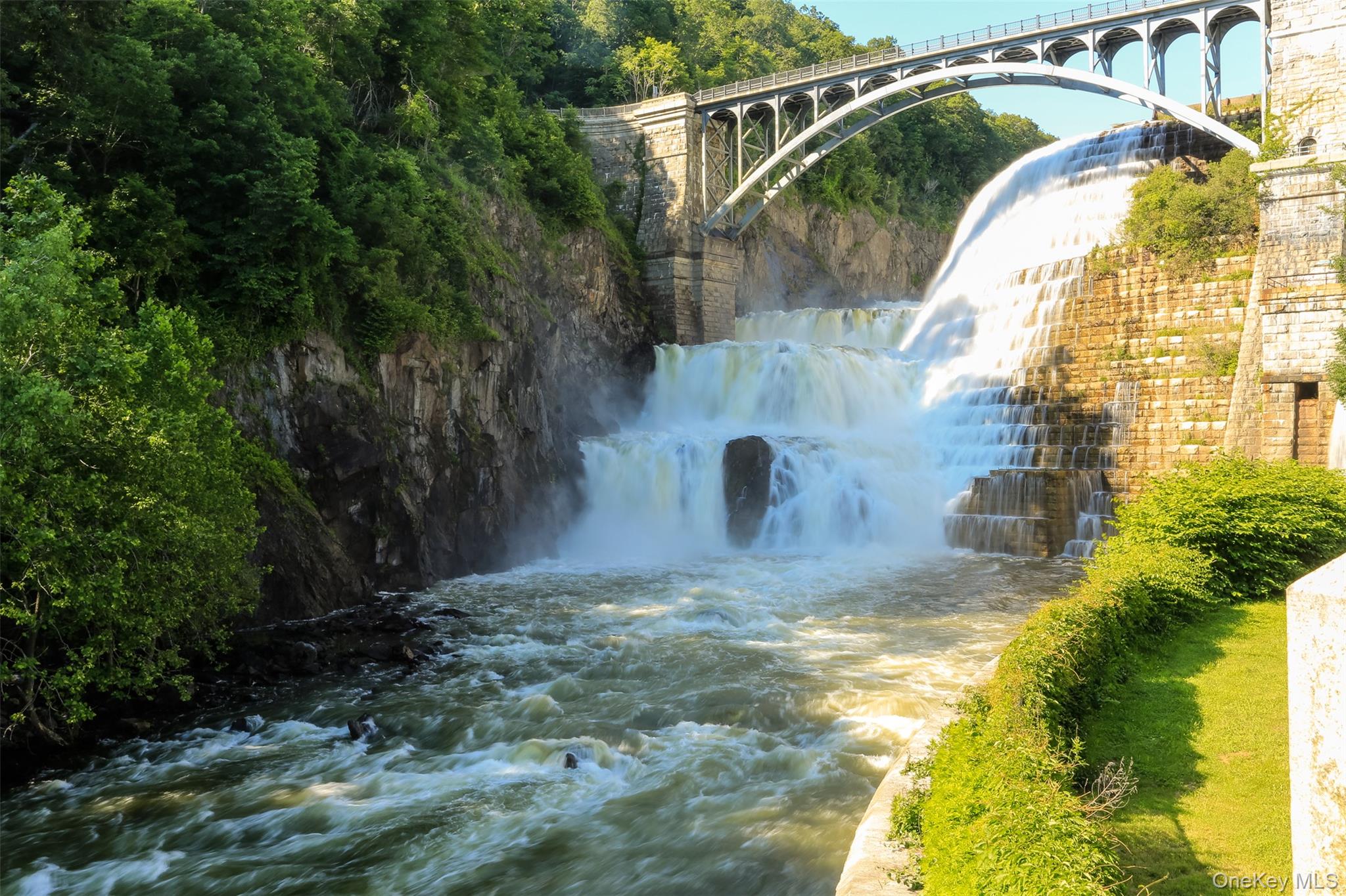 20 Wolf Road, Croton-on-Hudson, NY 10520