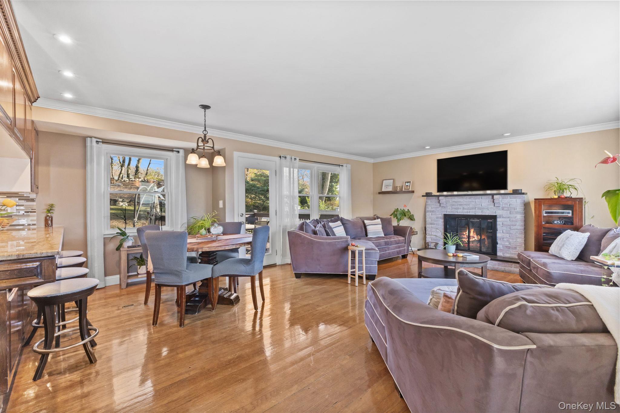 20 Wolf Road, Croton-on-Hudson, NY 10520