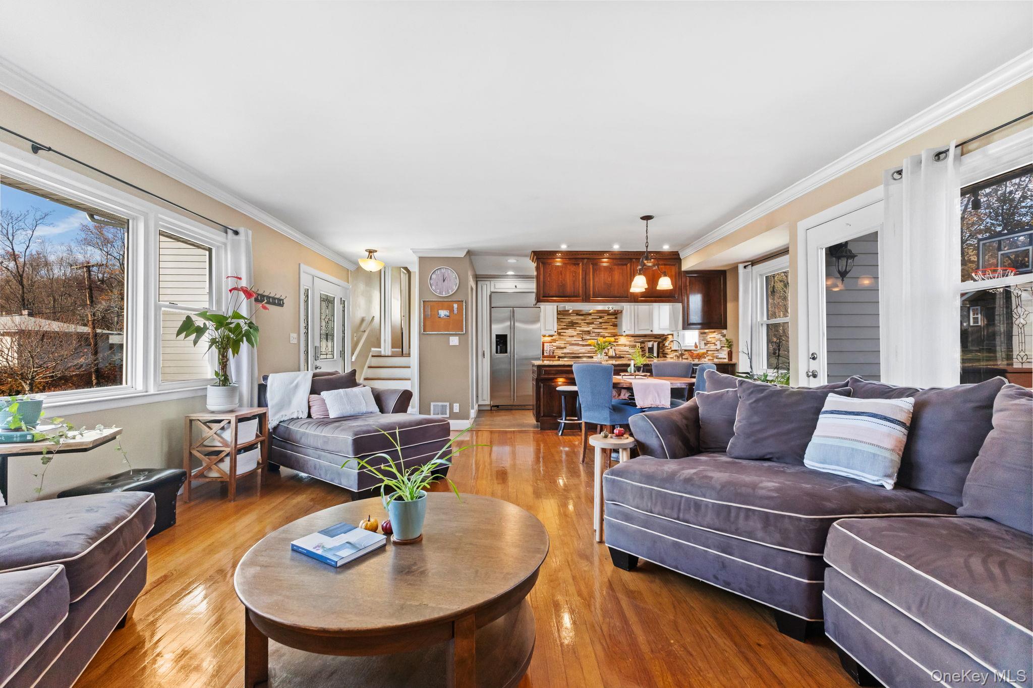 20 Wolf Road, Croton-on-Hudson, NY 10520