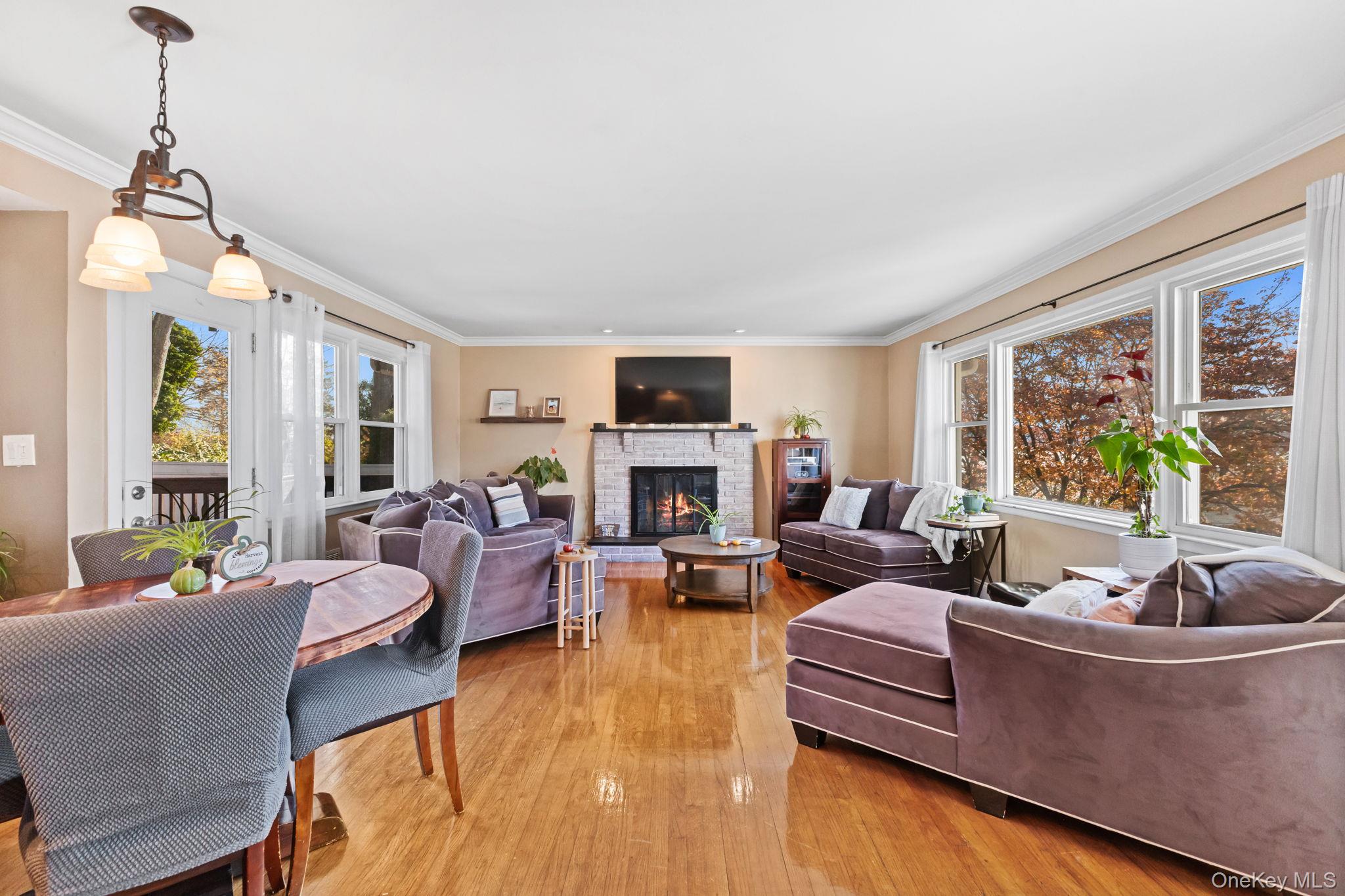 20 Wolf Road, Croton-on-Hudson, NY 10520