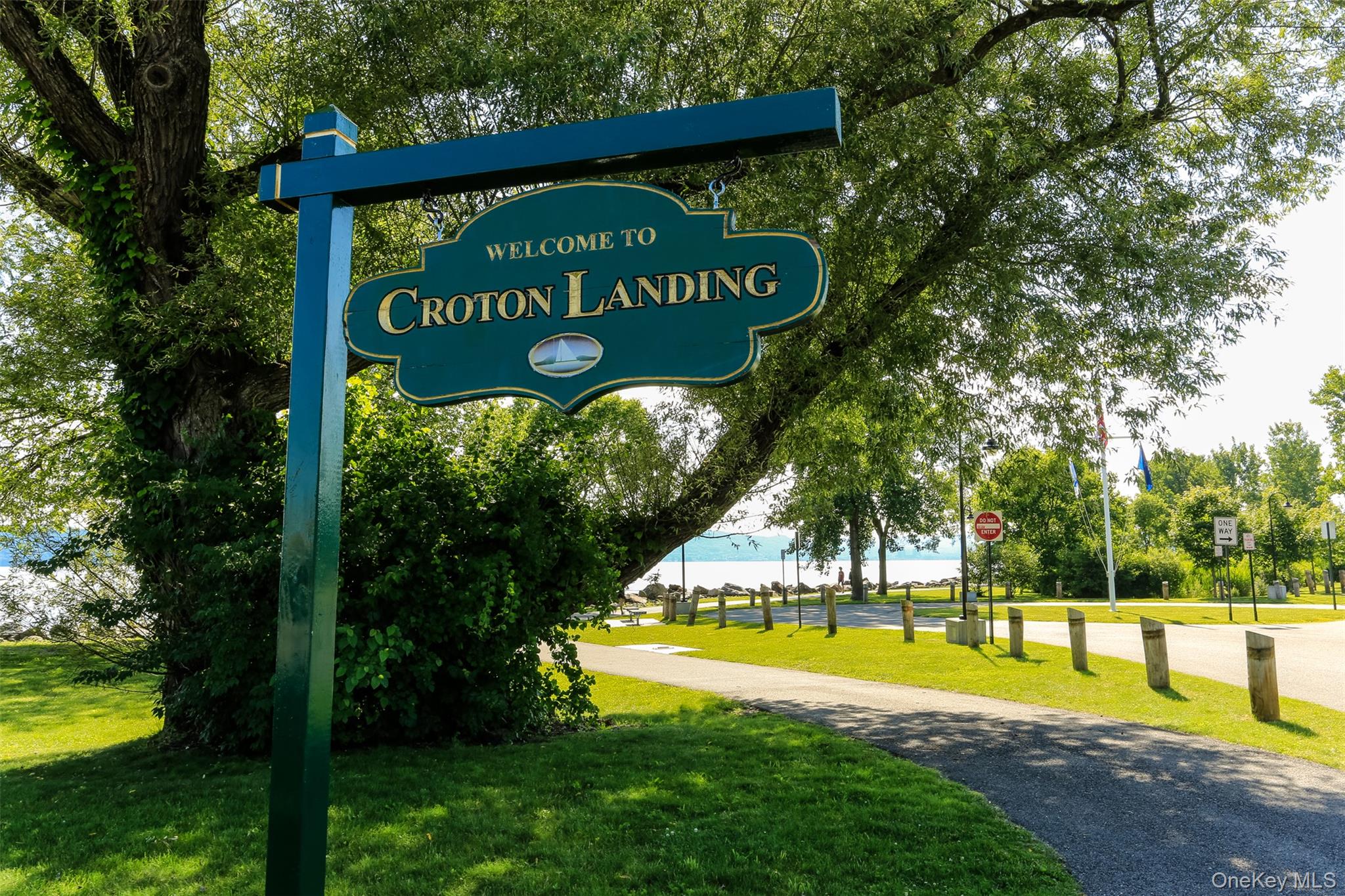 20 Wolf Road, Croton-on-Hudson, NY 10520