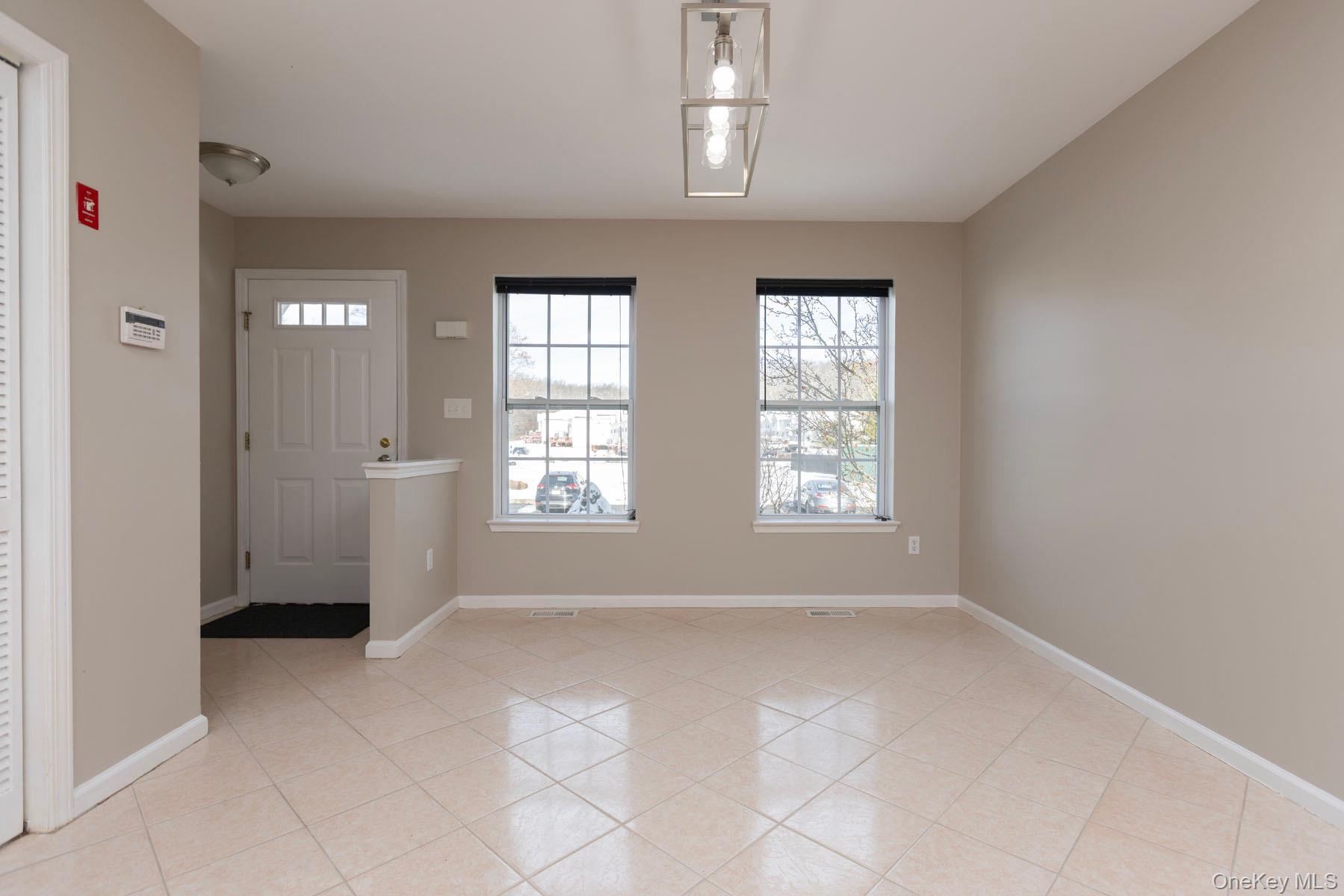 1 Lexington Way, Middletown, NY 10940