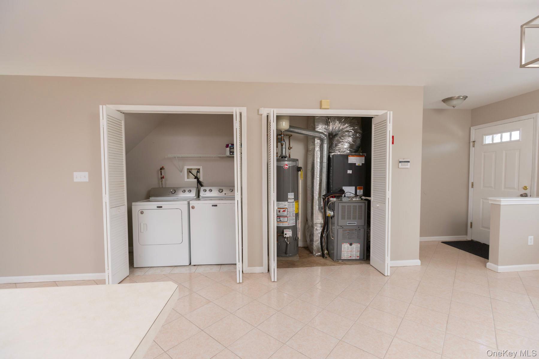 1 Lexington Way, Middletown, NY 10940