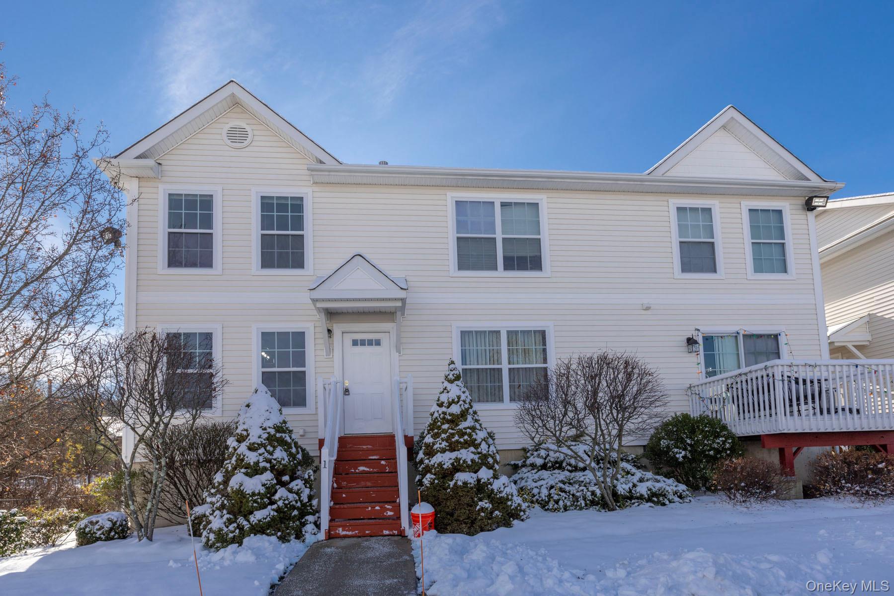 1 Lexington Way, Middletown, NY 10940