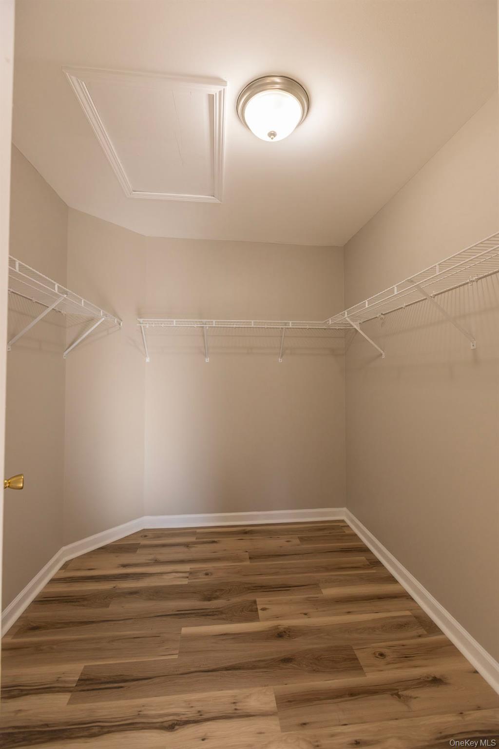 1 Lexington Way, Middletown, NY 10940