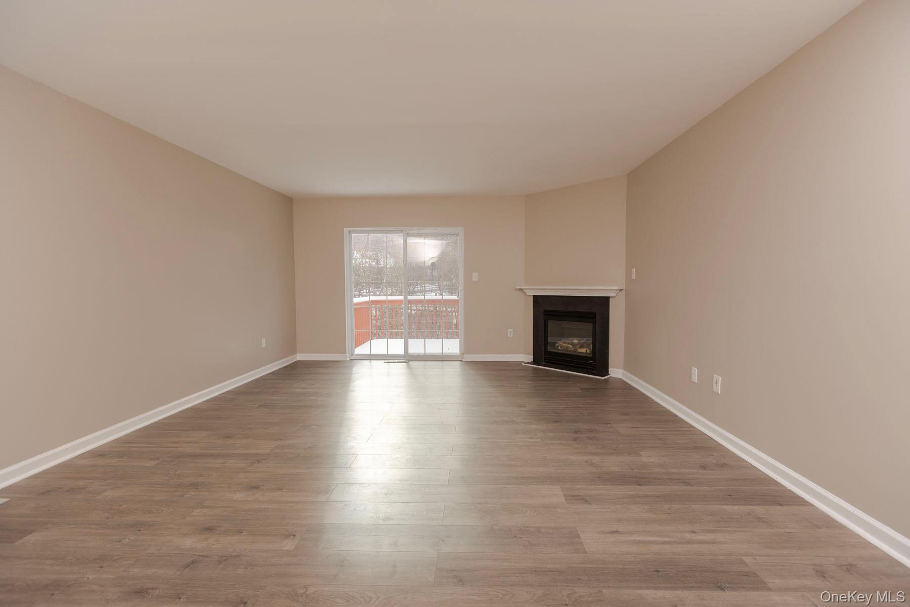 1 Lexington Way, Middletown, NY 10940