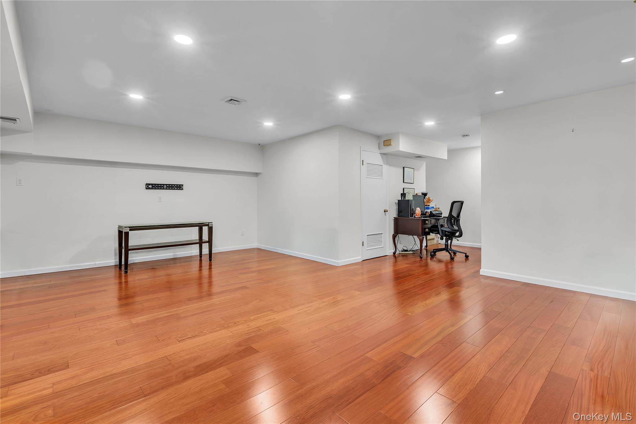 172 Ridgeview Lane, Yorktown Heights, NY 10598