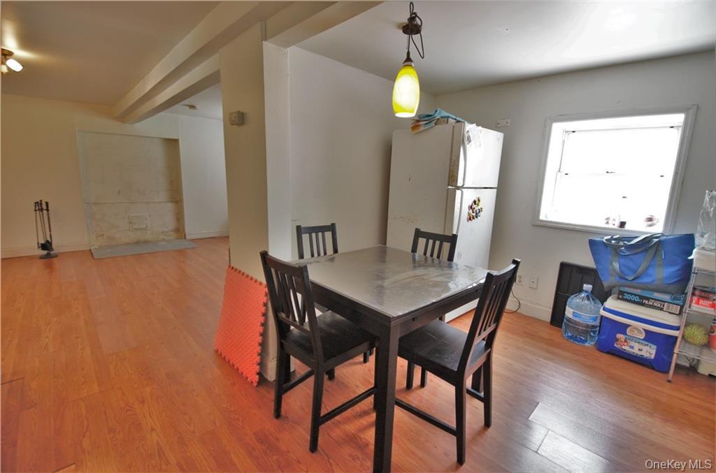 16 Woodland Road, Middletown, NY 10940