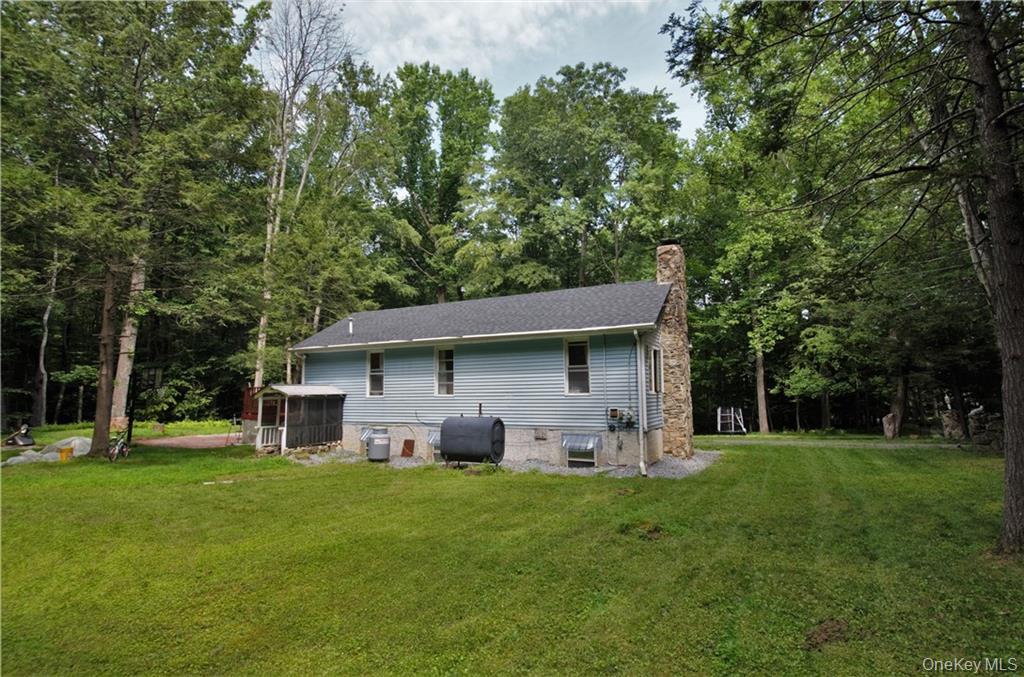 16 Woodland Road, Middletown, NY 10940