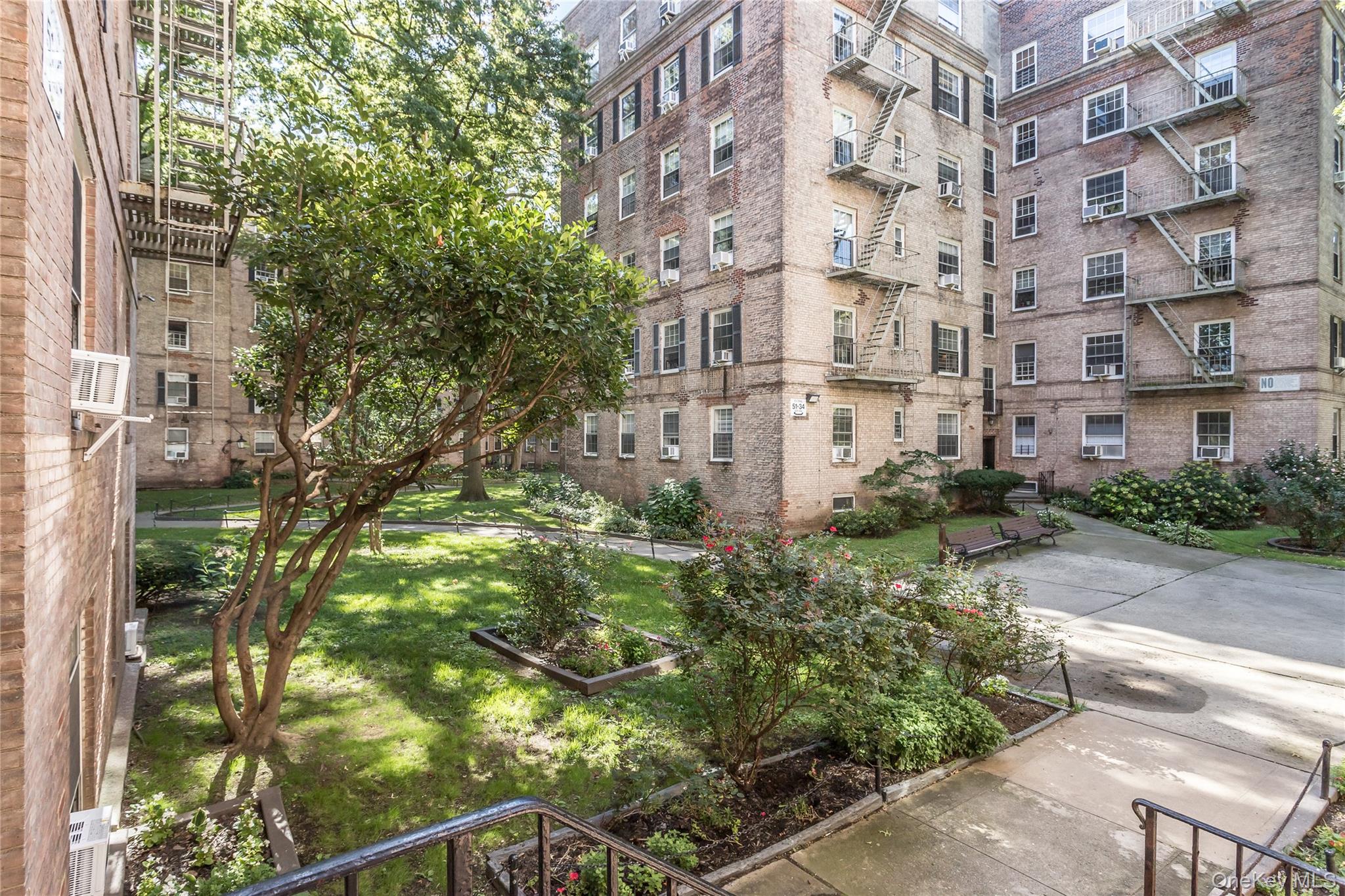 51-28 30 Avenue # #3, Woodside, NY 11377