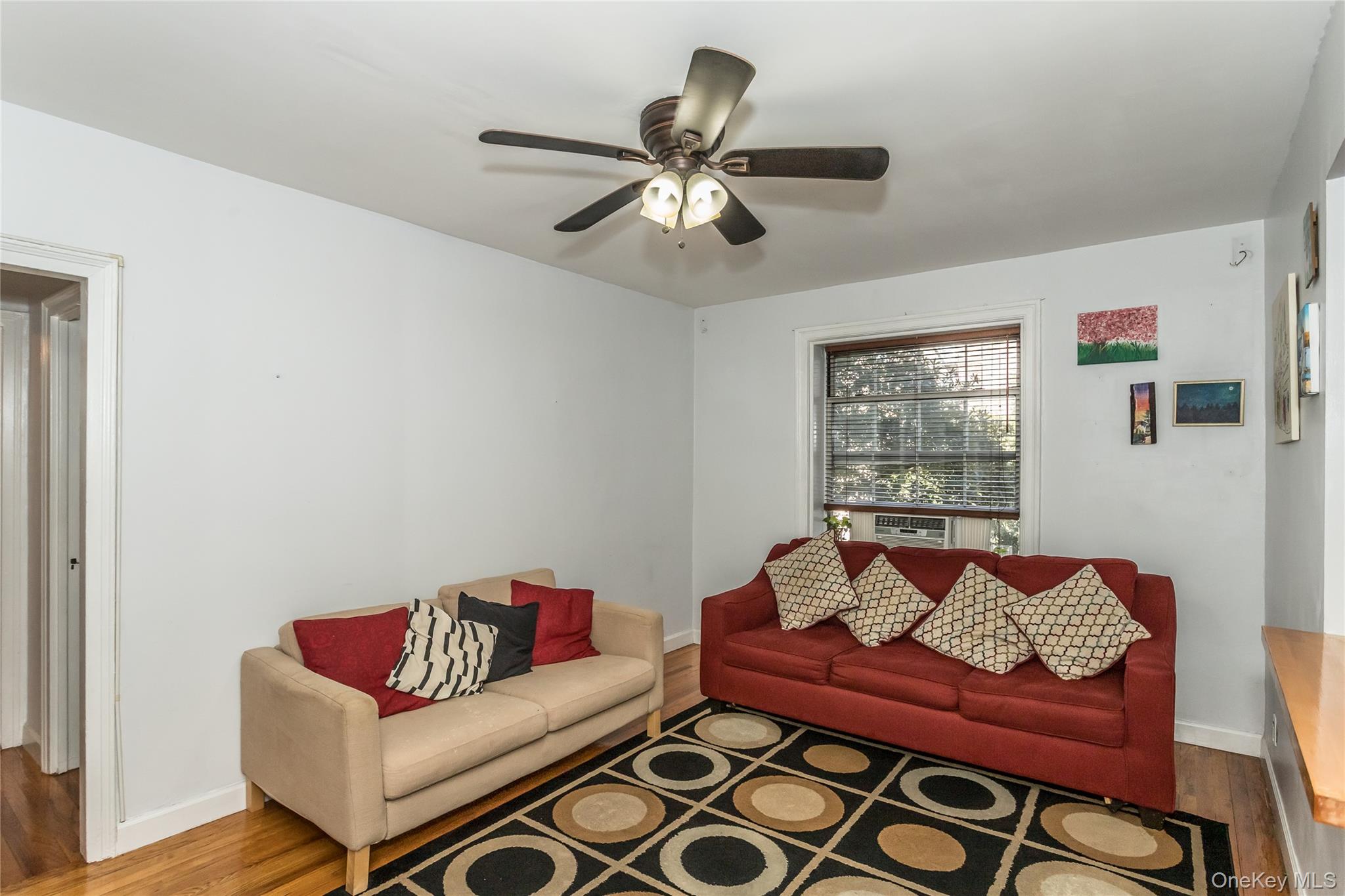 51-28 30 Avenue # #3, Woodside, NY 11377