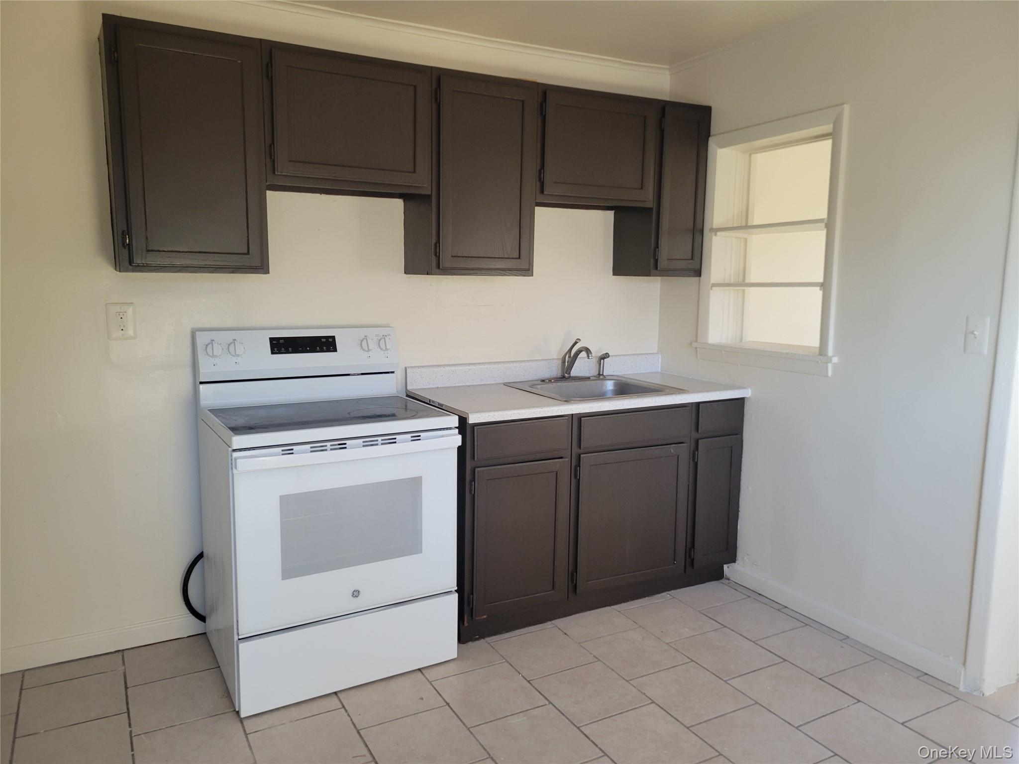 3479 Lexington Avenue # L8, Mohegan Lake, NY 10547