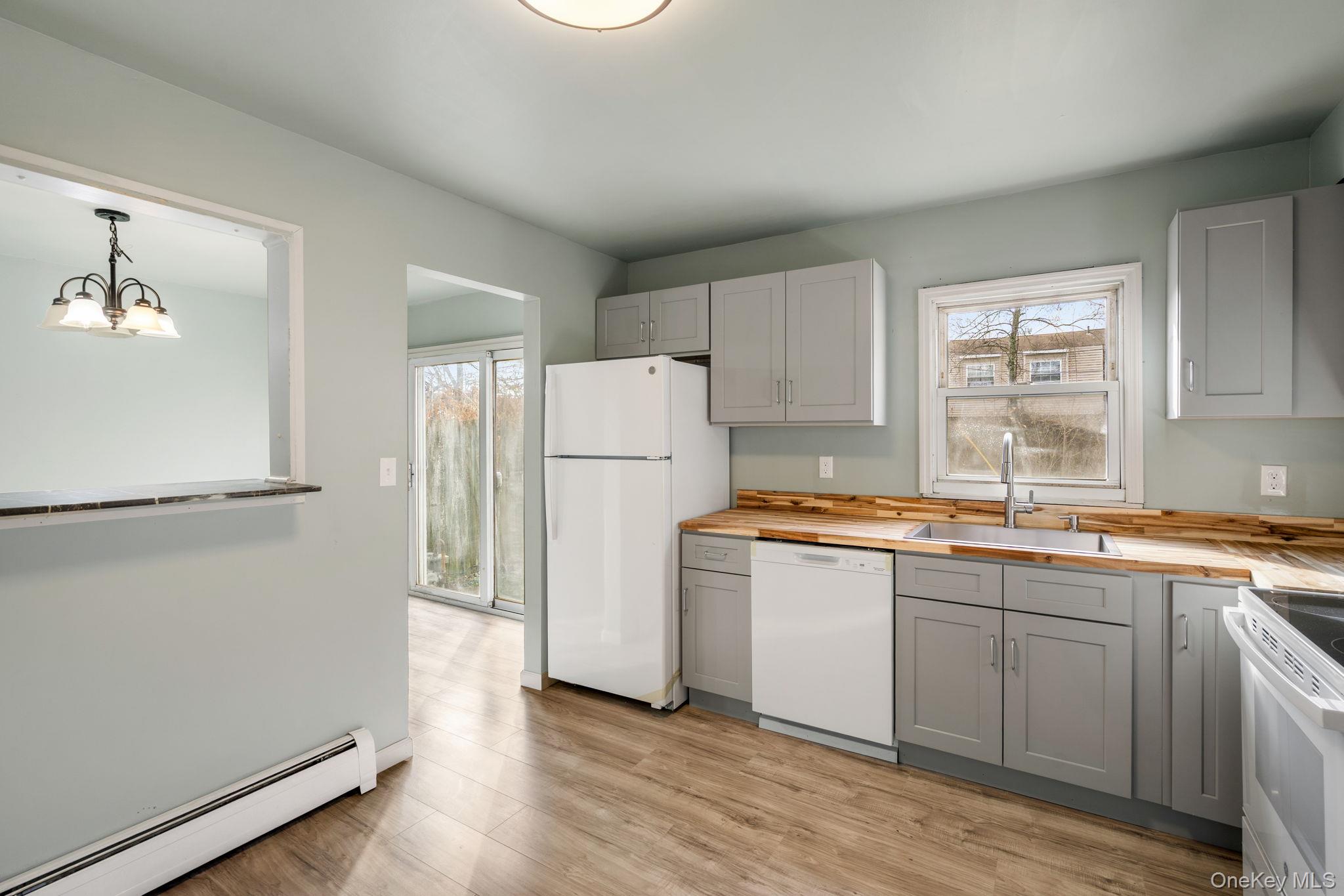 4 Palmer Court, Maybrook, NY 12543