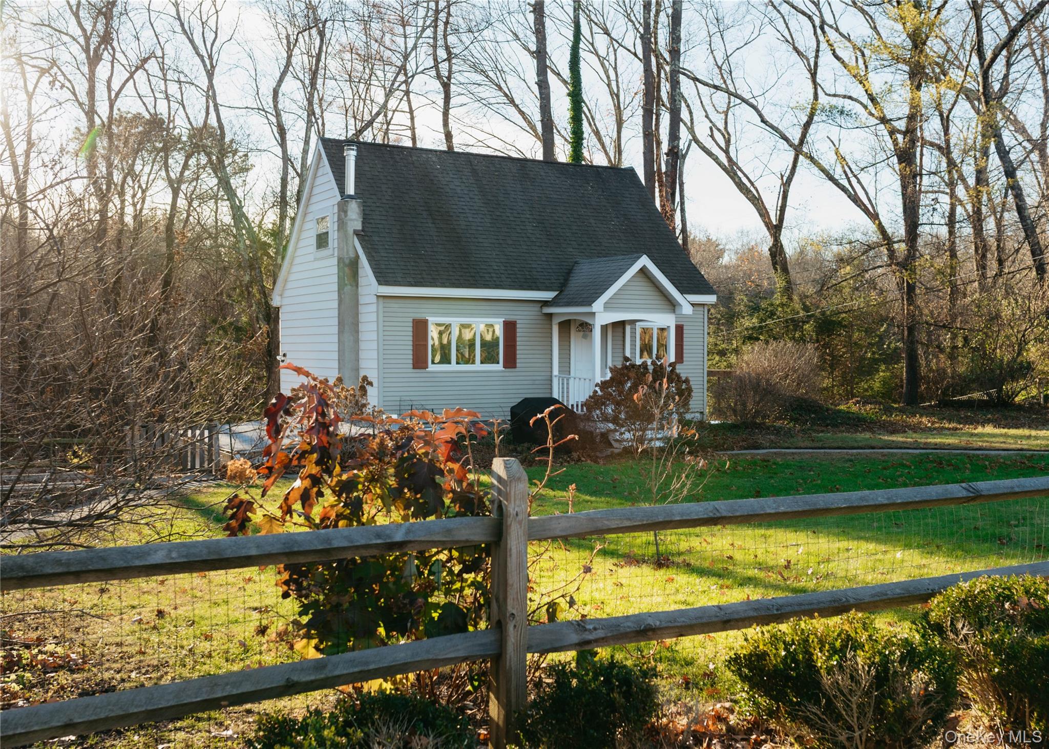 18 Mountainview Avenue, Rosendale, NY 12472