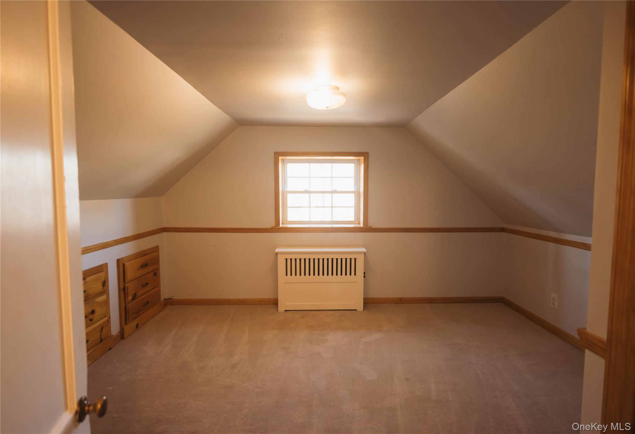 18 Mountainview Avenue, Rosendale, NY 12472