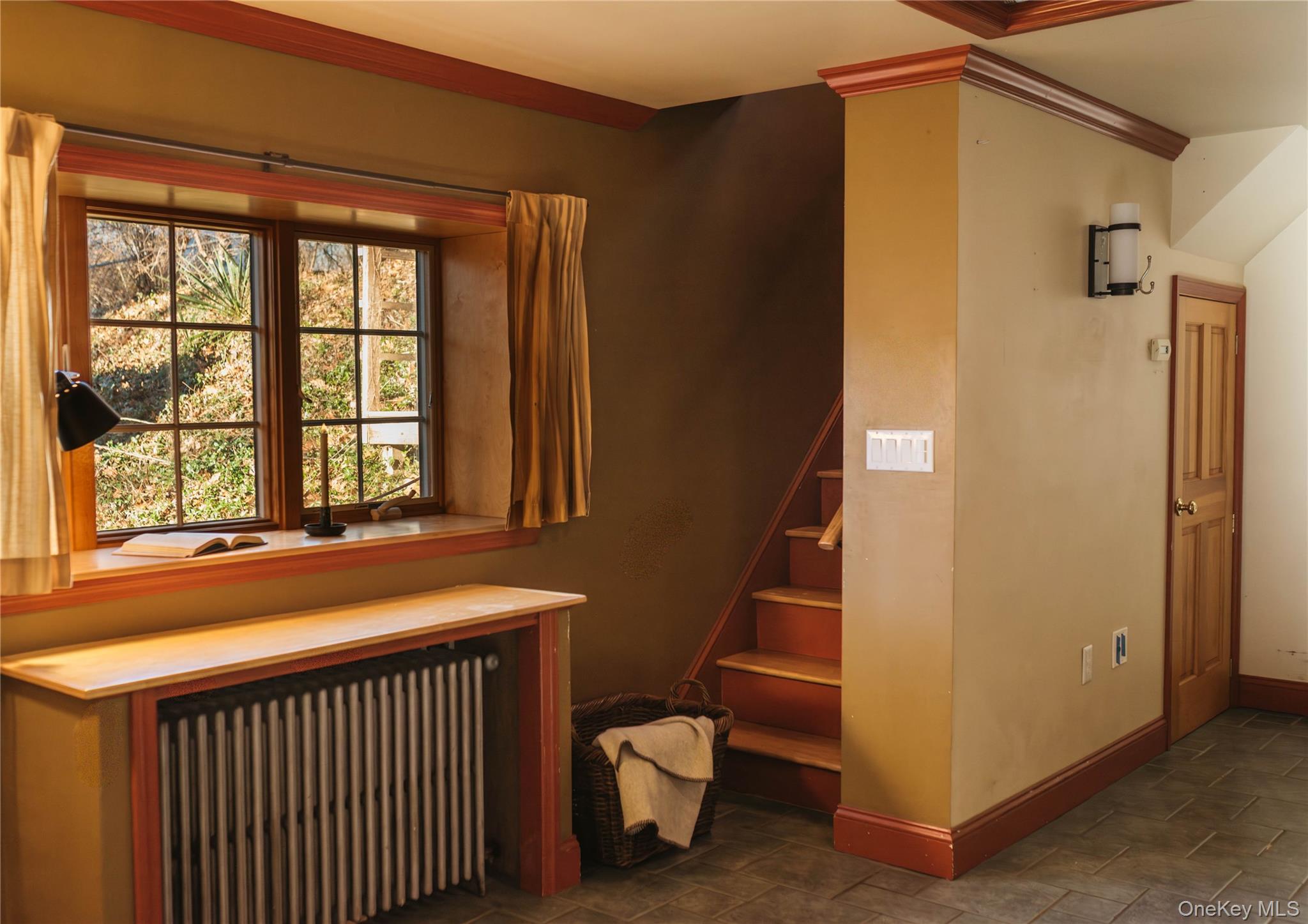 18 Mountainview Avenue, Rosendale, NY 12472