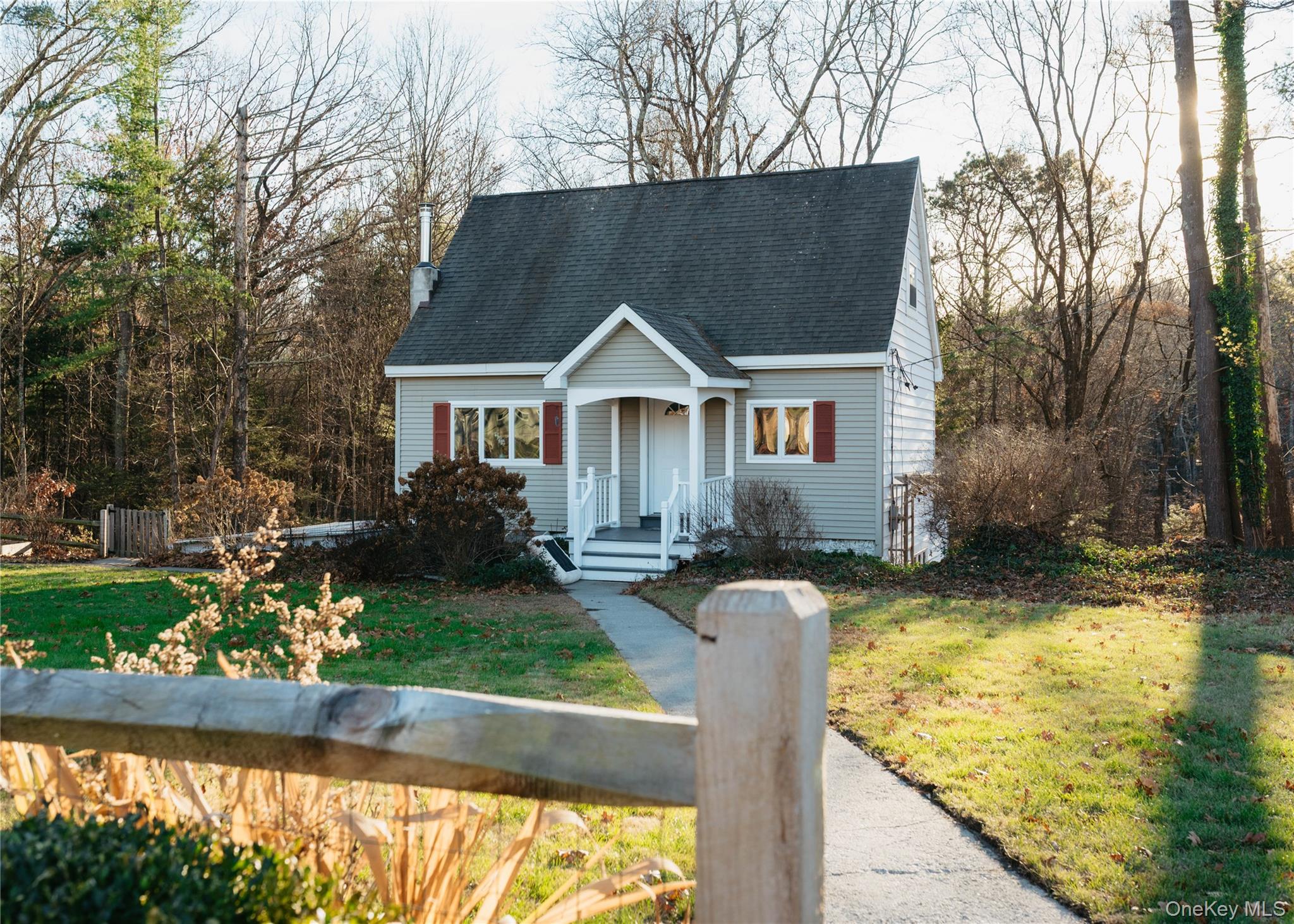 18 Mountainview Avenue, Rosendale, NY 12472