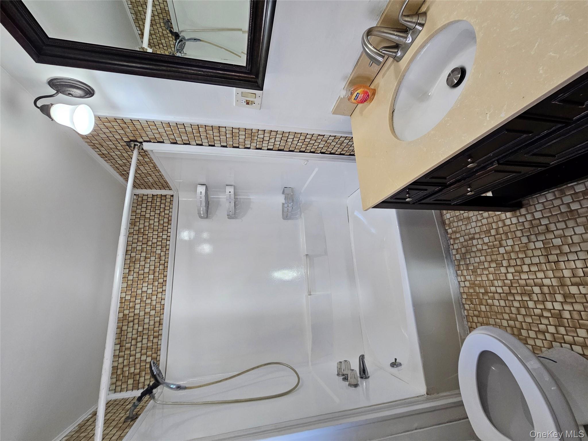 88 Innis Avenue, Poughkeepsie, NY 12601