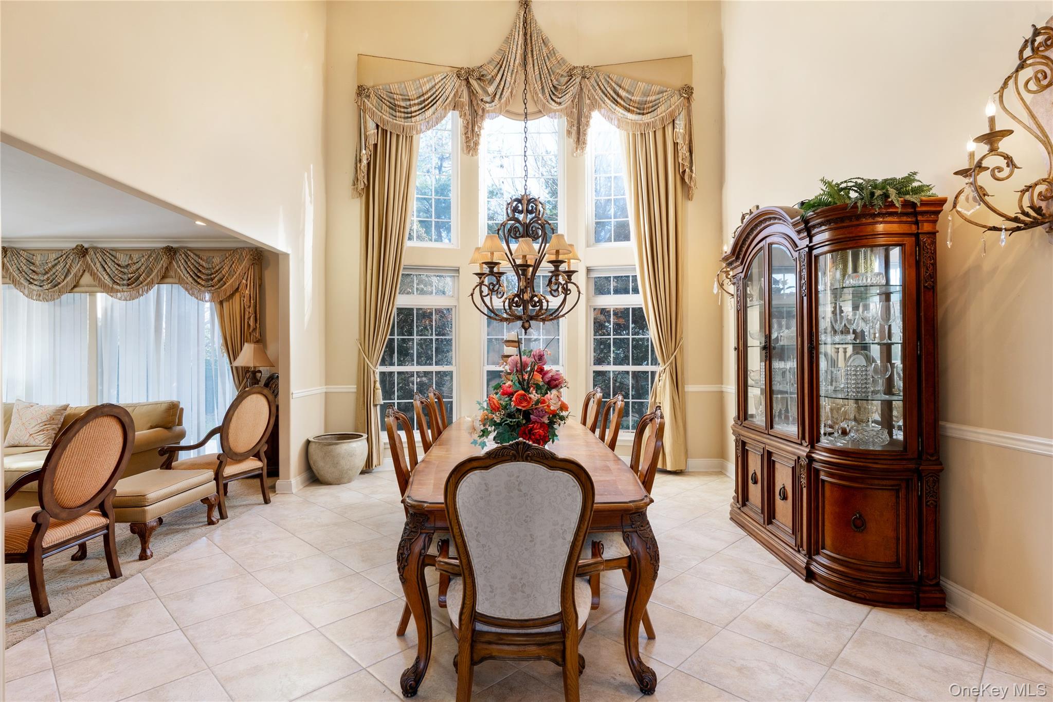 19 Hamlet Woods Drive, Saint James, NY 11780