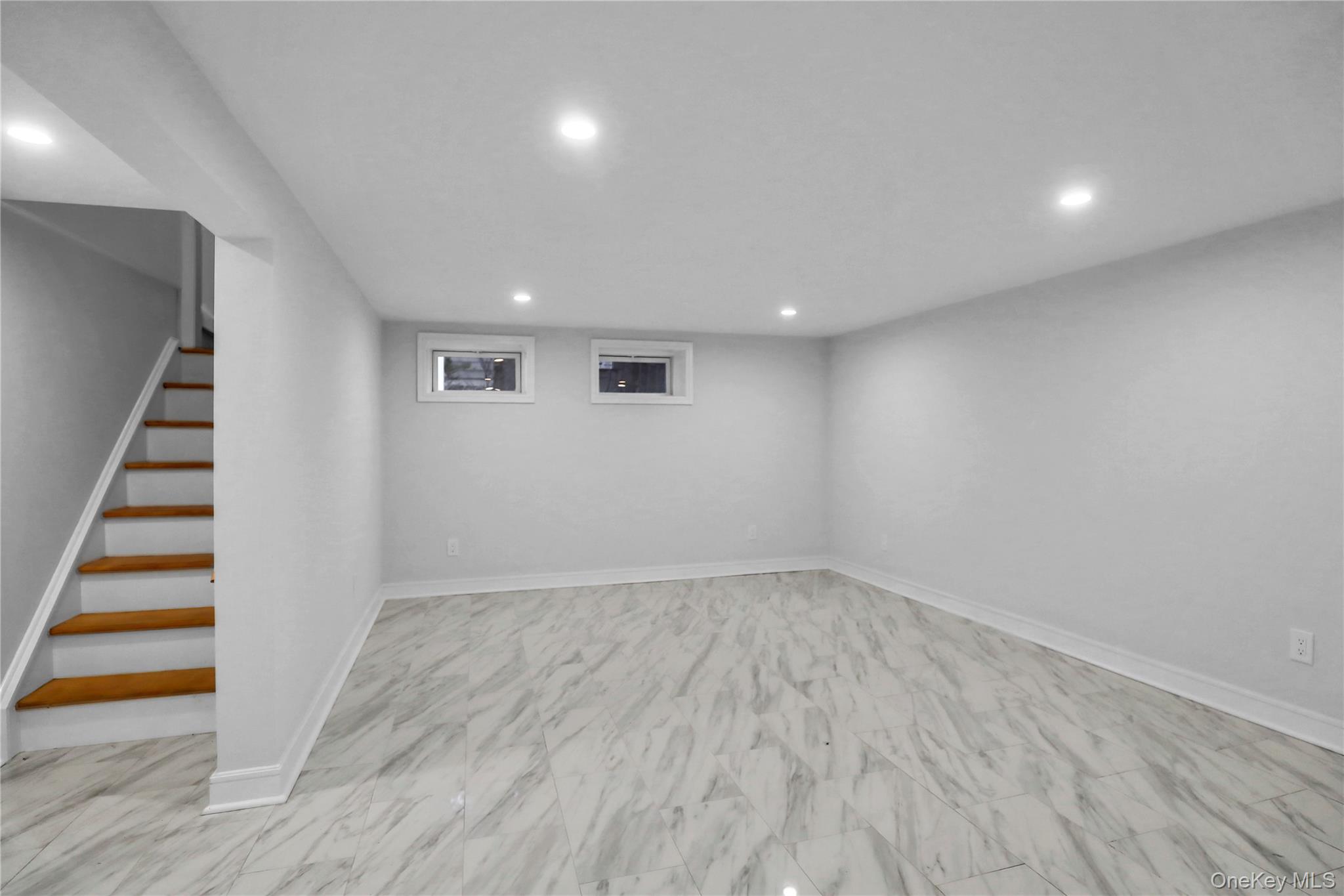 9 Susan Lane, Dix Hills, NY 11746