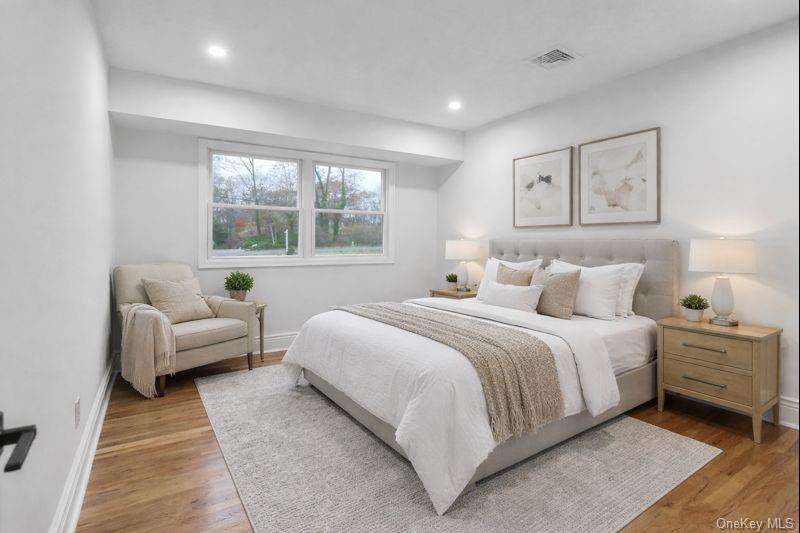 9 Susan Lane, Dix Hills, NY 11746