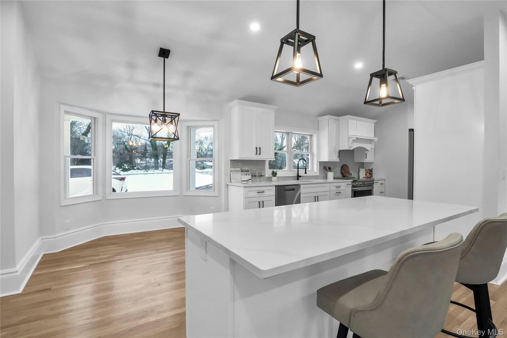 9 Susan Lane, Dix Hills, NY 11746