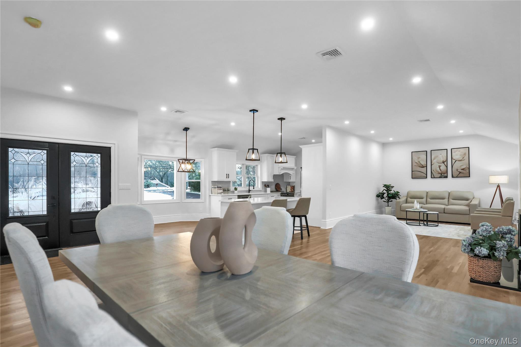 9 Susan Lane, Dix Hills, NY 11746