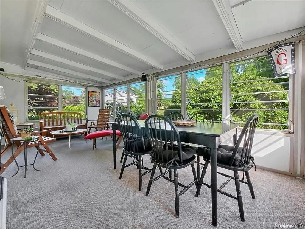 5 Van Gogh Lane, Airmont, NY 10901