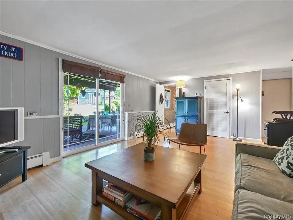 5 Van Gogh Lane, Airmont, NY 10901