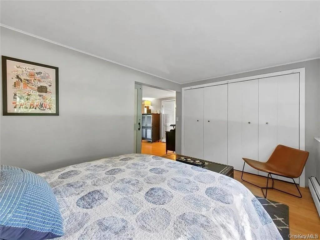 5 Van Gogh Lane, Airmont, NY 10901