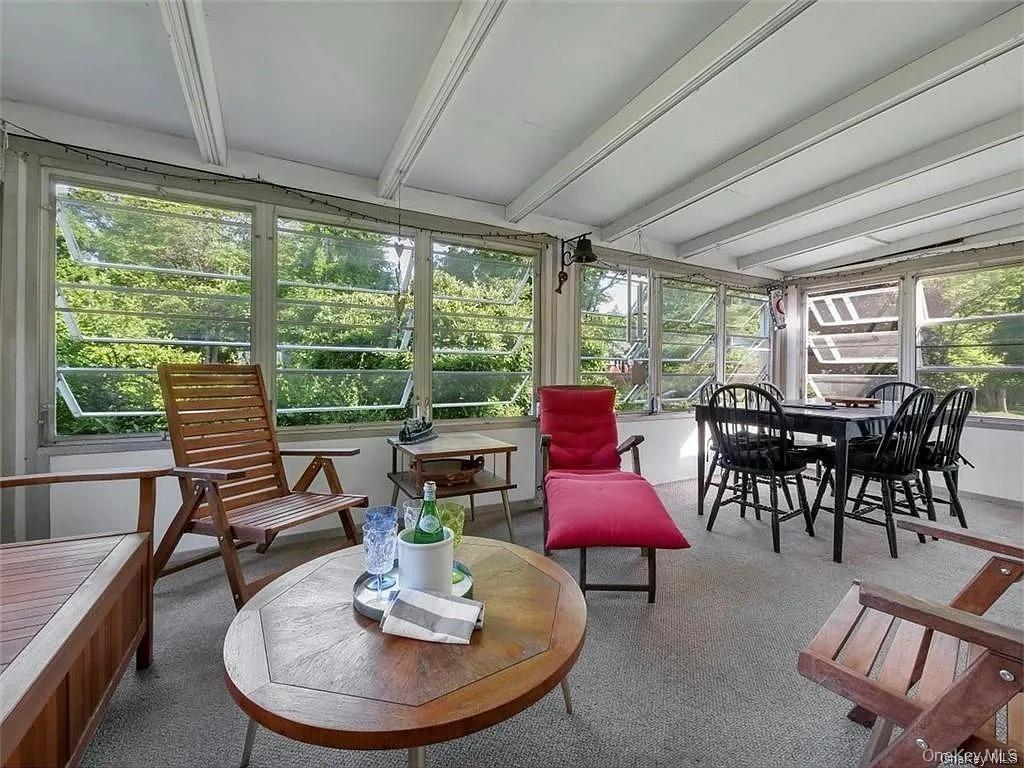 5 Van Gogh Lane, Airmont, NY 10901