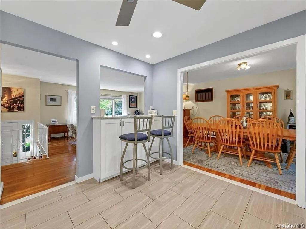 5 Van Gogh Lane, Airmont, NY 10901