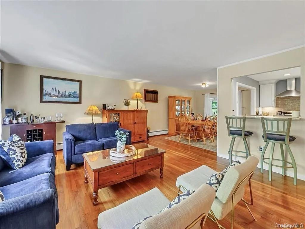 5 Van Gogh Lane, Airmont, NY 10901