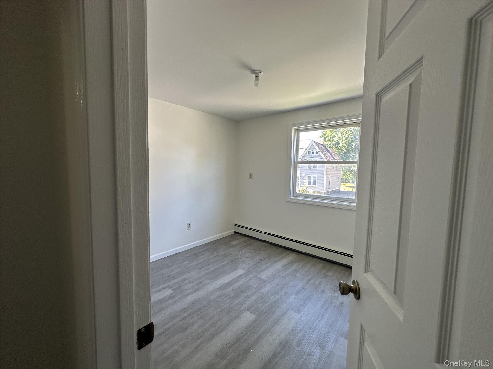 7 Maiden Lane, Ellenville, NY 12428