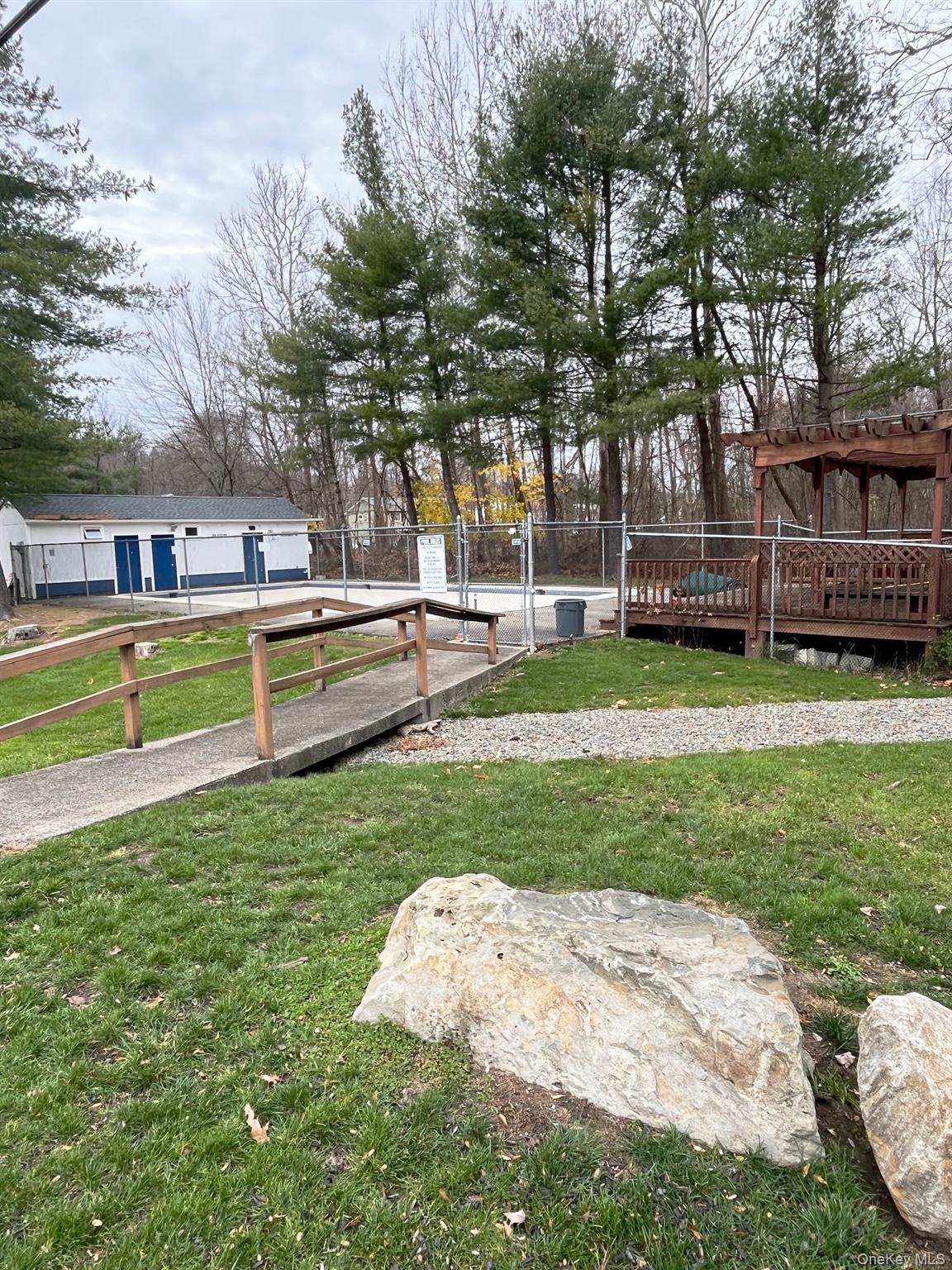 1403 Barclay Manor # 14C, Newburgh, NY 12550