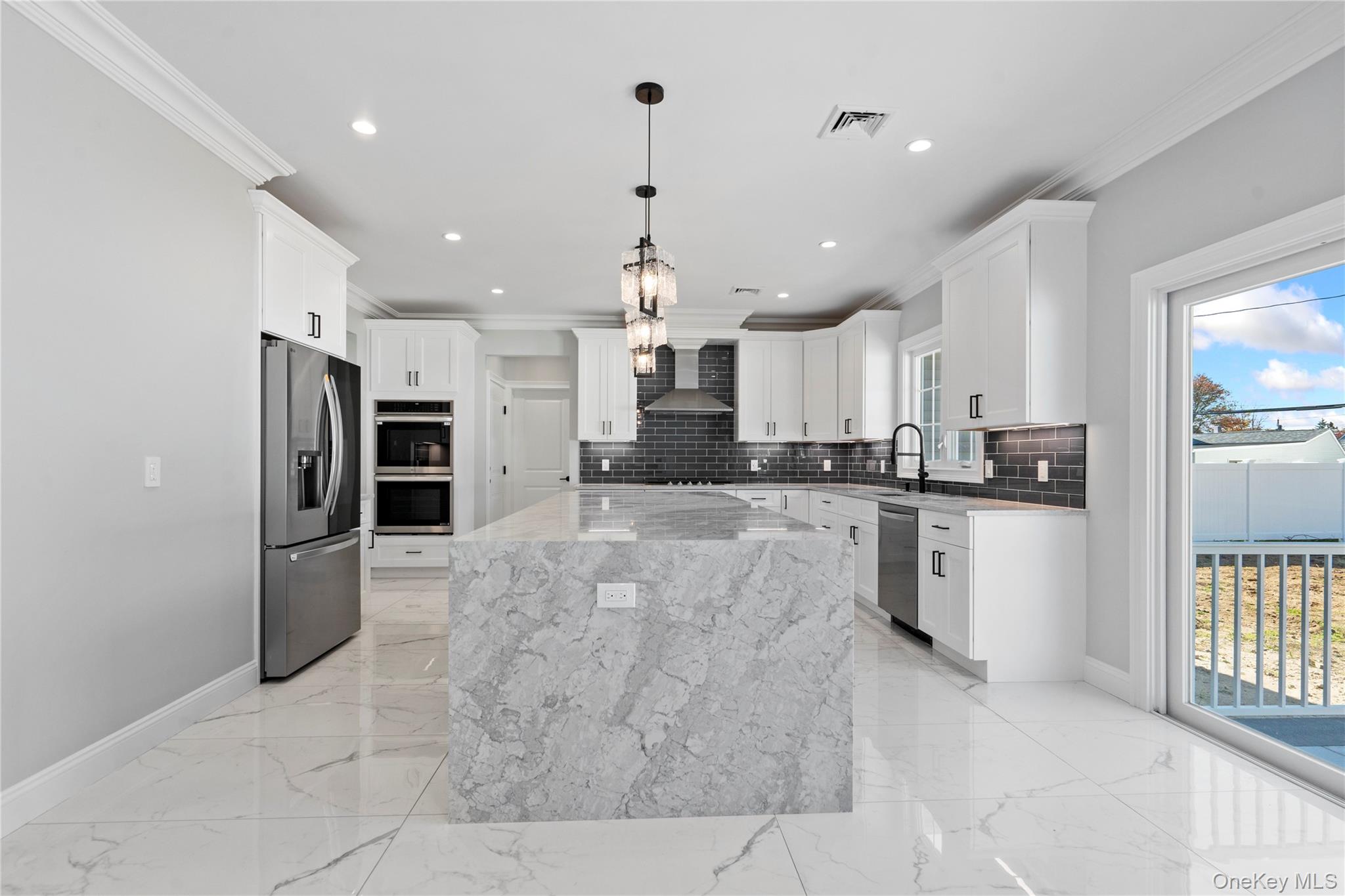 30 Virginia Road, Syosset, NY 11791