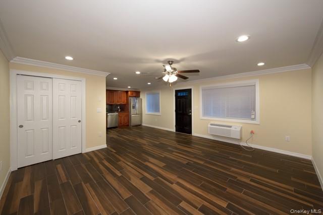 45 Country Club Drive # 03N, Coram, NY 11727