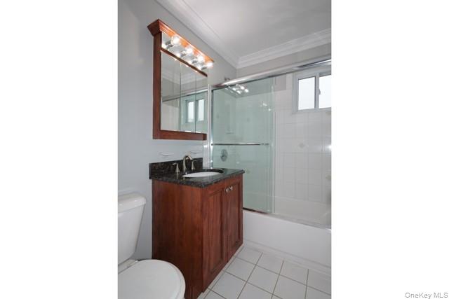 37 Elliot Place # 37-1B, Smithtown, NY 11787