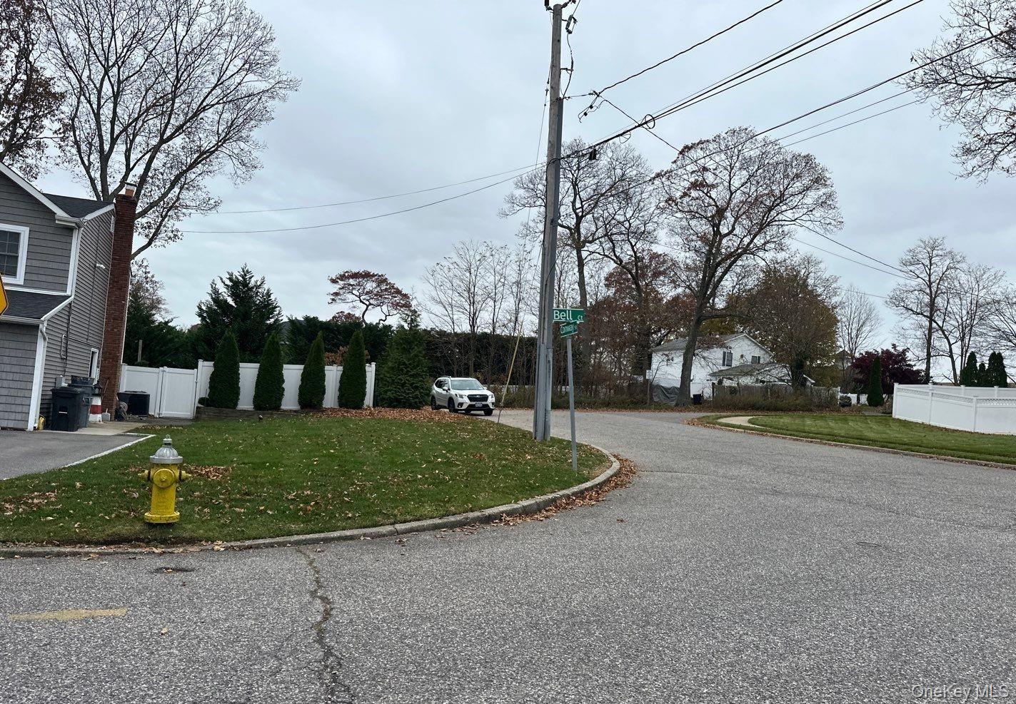 11 Bell Court, Ronkonkoma, NY 11779