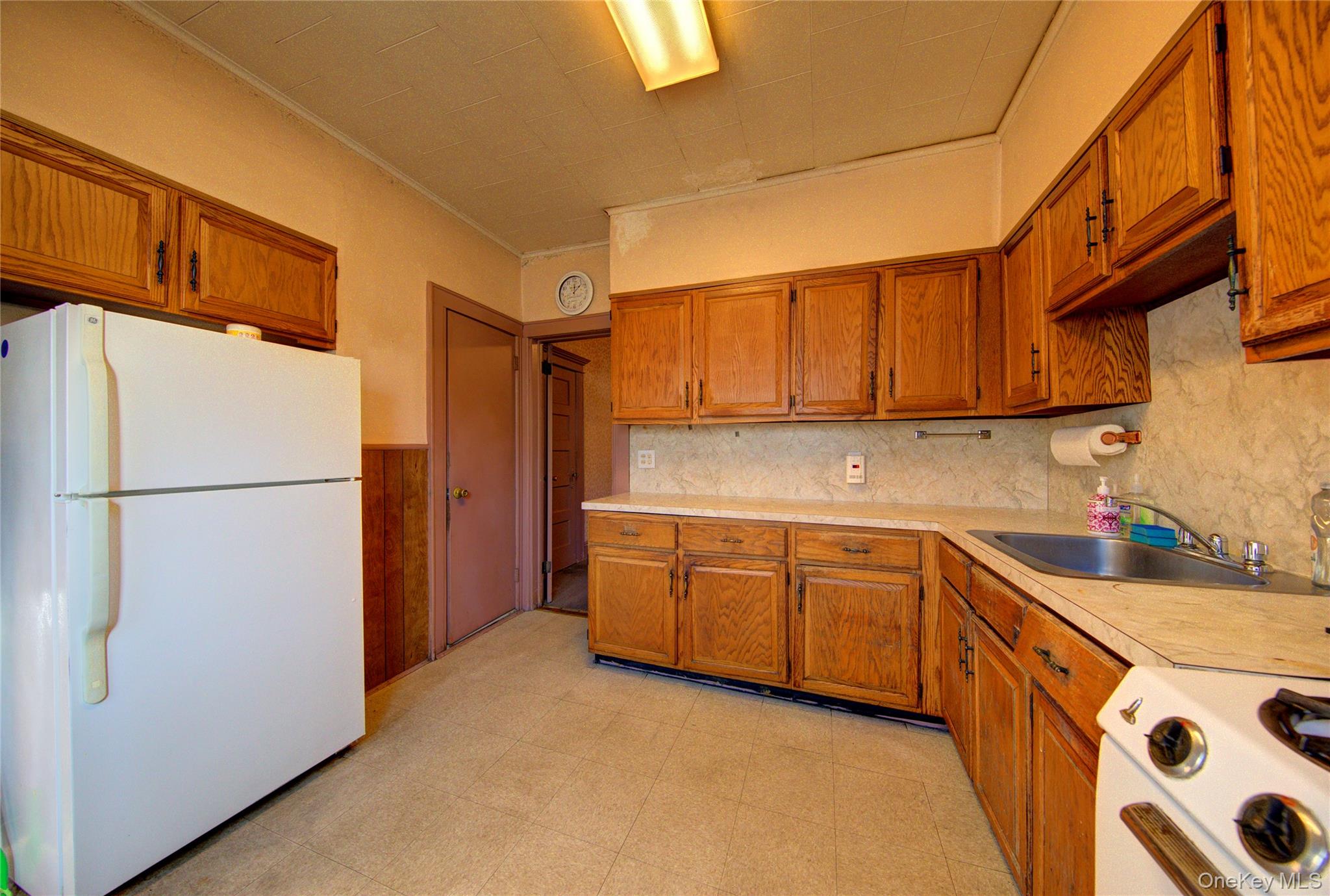 89-10 121st Street, Richmond Hill, NY 11418