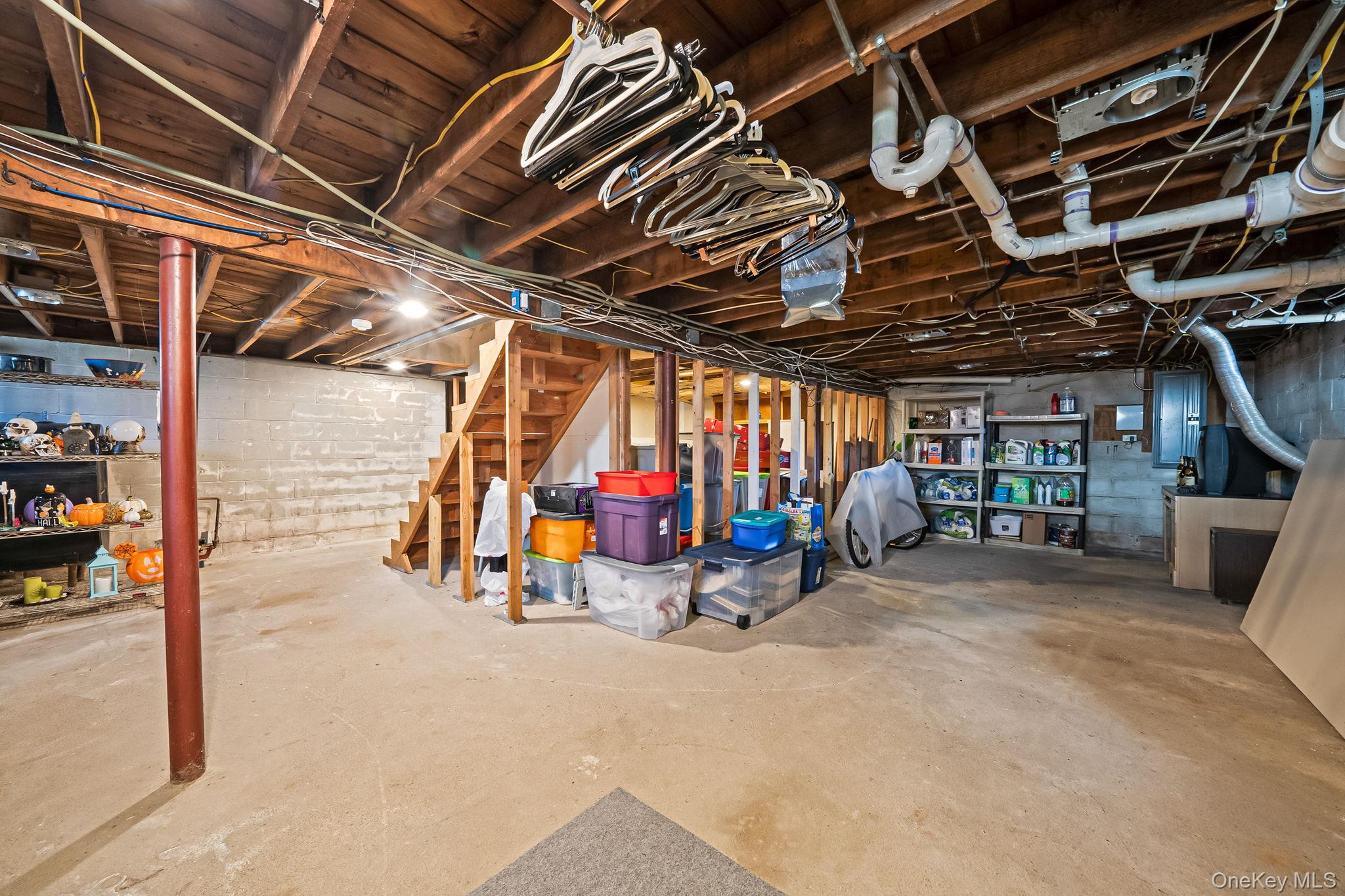 32 Rockledge Drive, Shirley, NY 11967