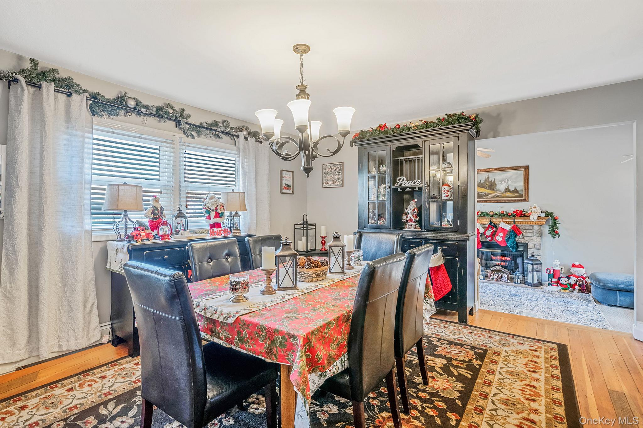 32 Rockledge Drive, Shirley, NY 11967