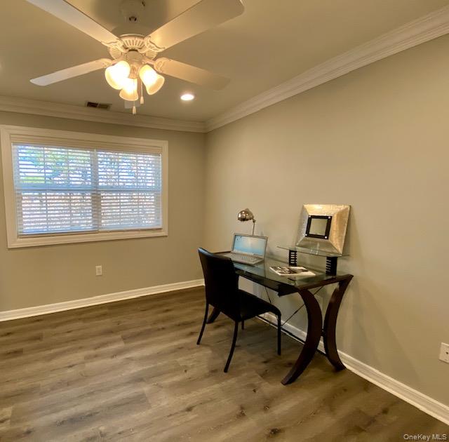 192 Adams Way # 192, Sayville, NY 11782