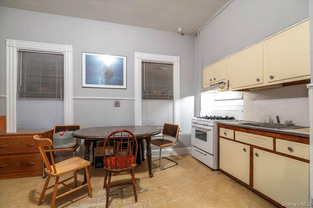 162 S Broadway, Nyack, NY 10960