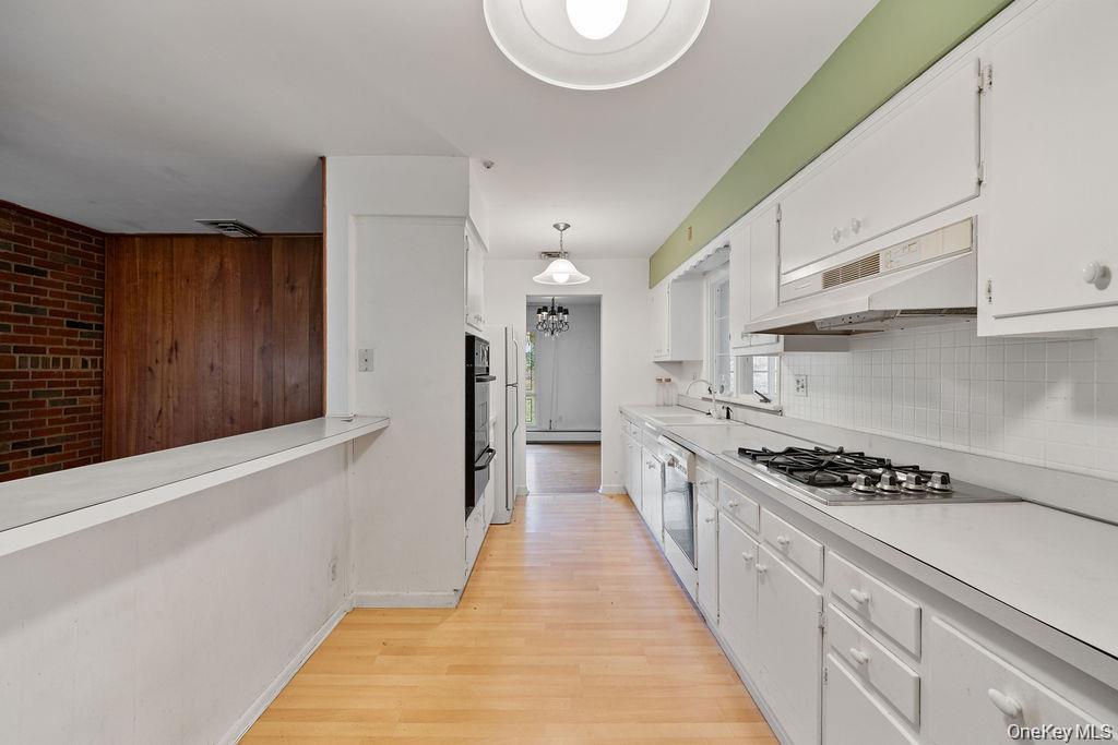 5 Steinway Court, Suffern, NY 10901