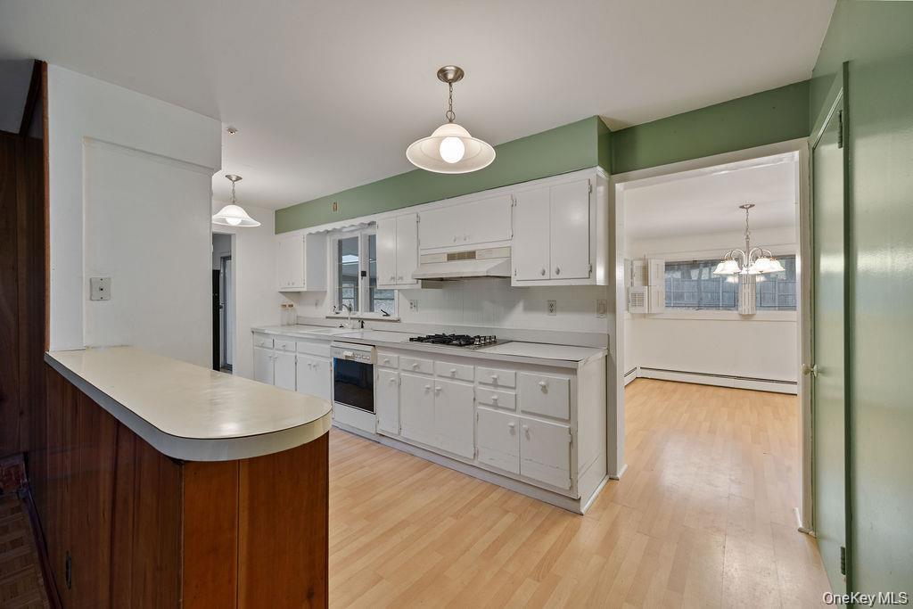 5 Steinway Court, Suffern, NY 10901