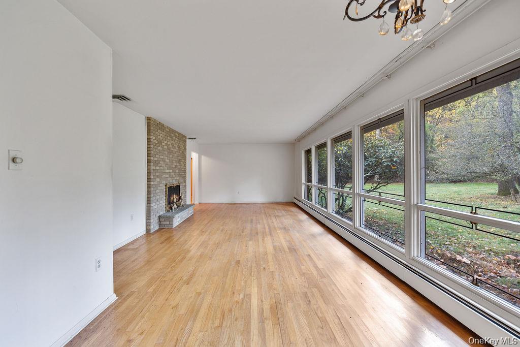 5 Steinway Court, Suffern, NY 10901