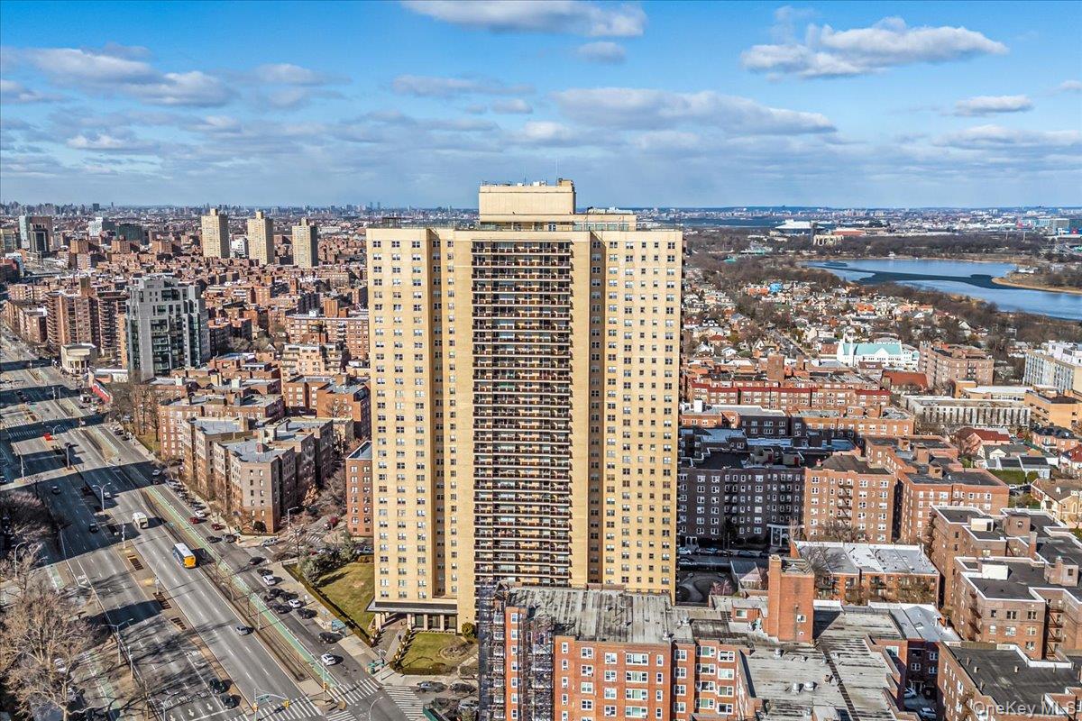 110-11 Queens Boulevard # 31L, Forest Hills, NY 11375
